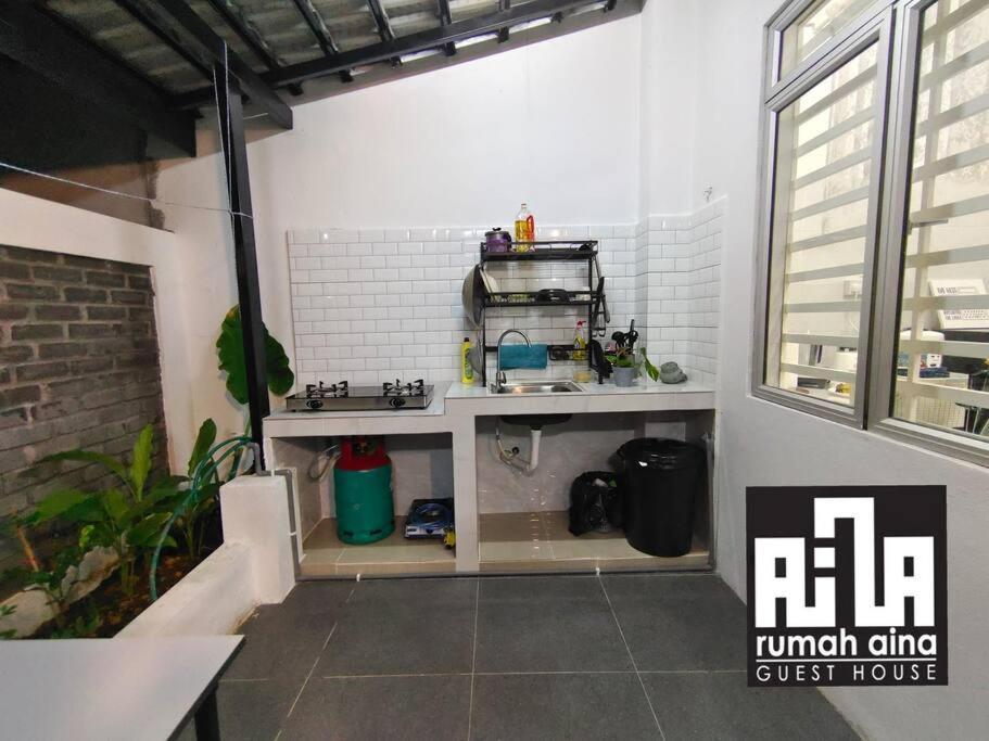Rumah Aina Homestay Bukit Changgang Private Pool Kampong Melot Dış mekan fotoğraf