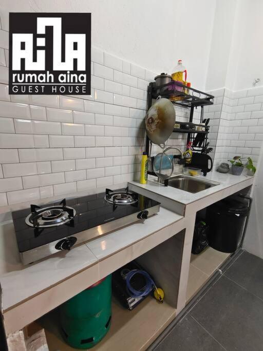 Rumah Aina Homestay Bukit Changgang Private Pool Kampong Melot Dış mekan fotoğraf